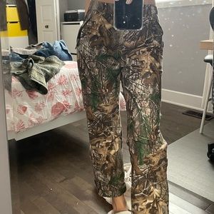 Hunting pants , cute and trendy , Y2K great condition